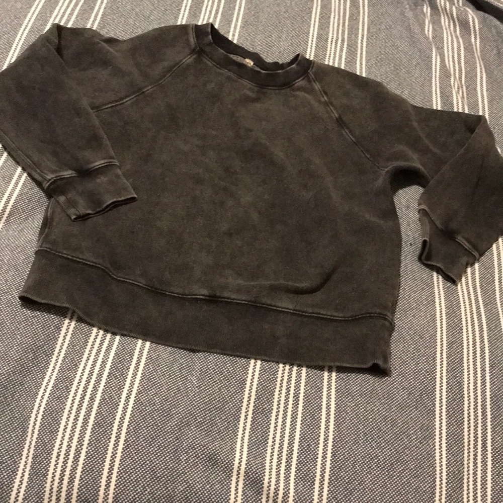Free people 3/4 sweatshirt